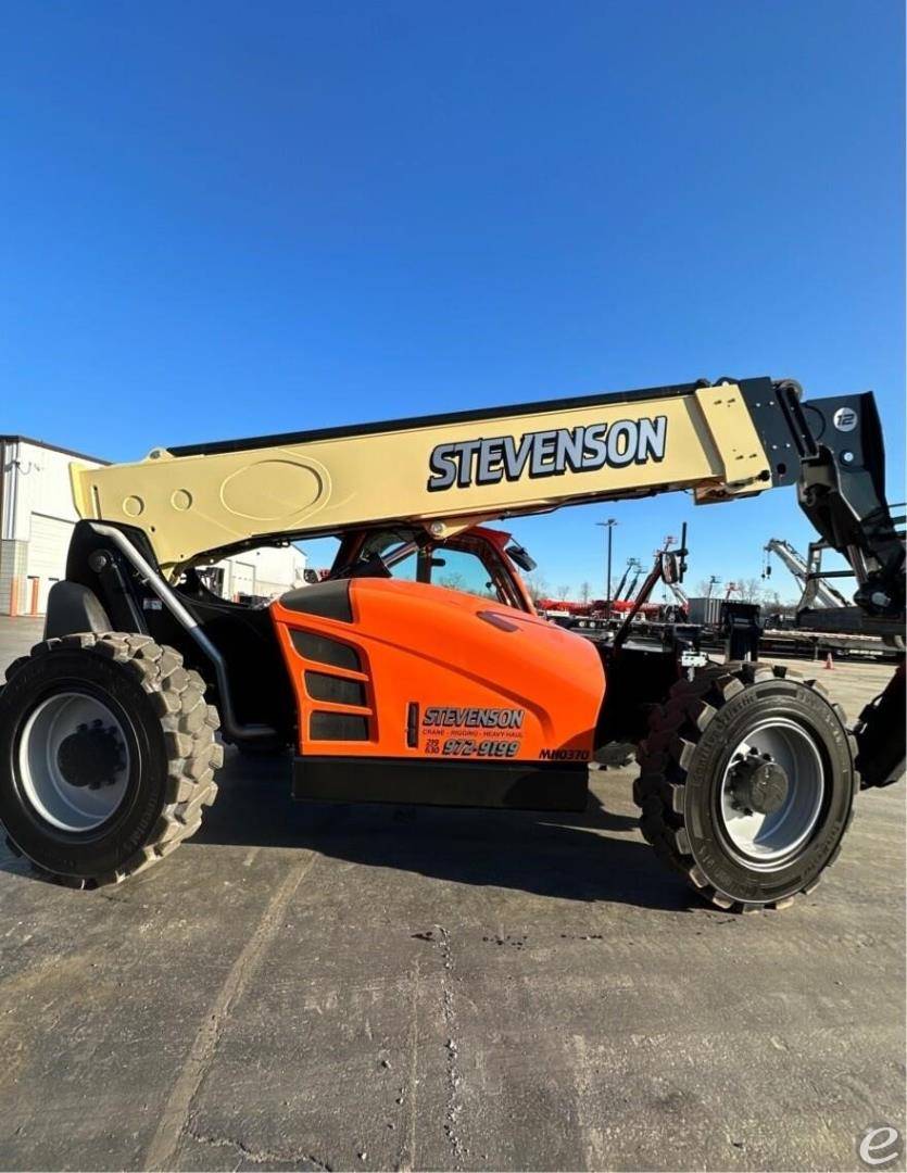 2022 JLG 1255