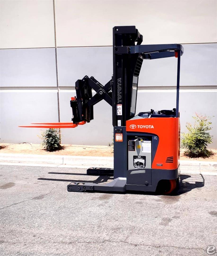 2005 Toyota 7BRU18 Electric Reach Truck - 123Forklift