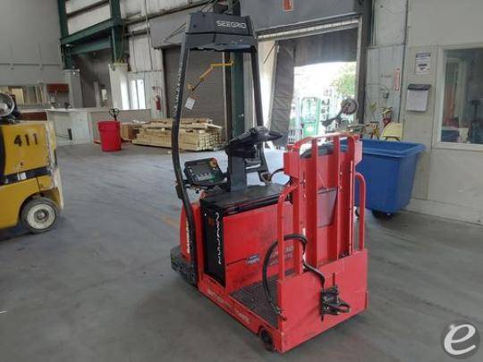 2017 Raymond 3020