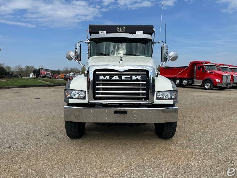 2020 Mack GRANITE 84FR