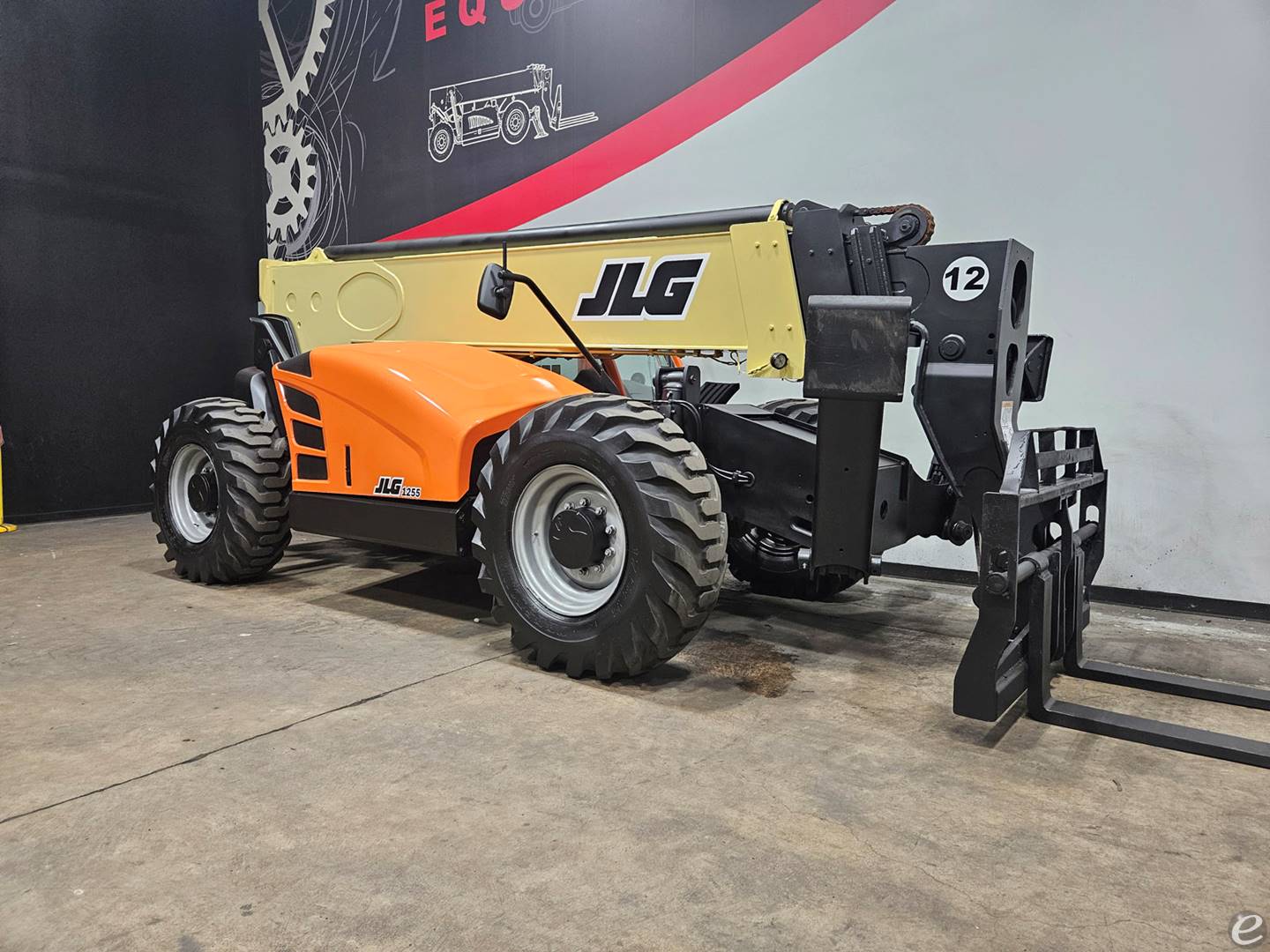 2021 JLG 1255