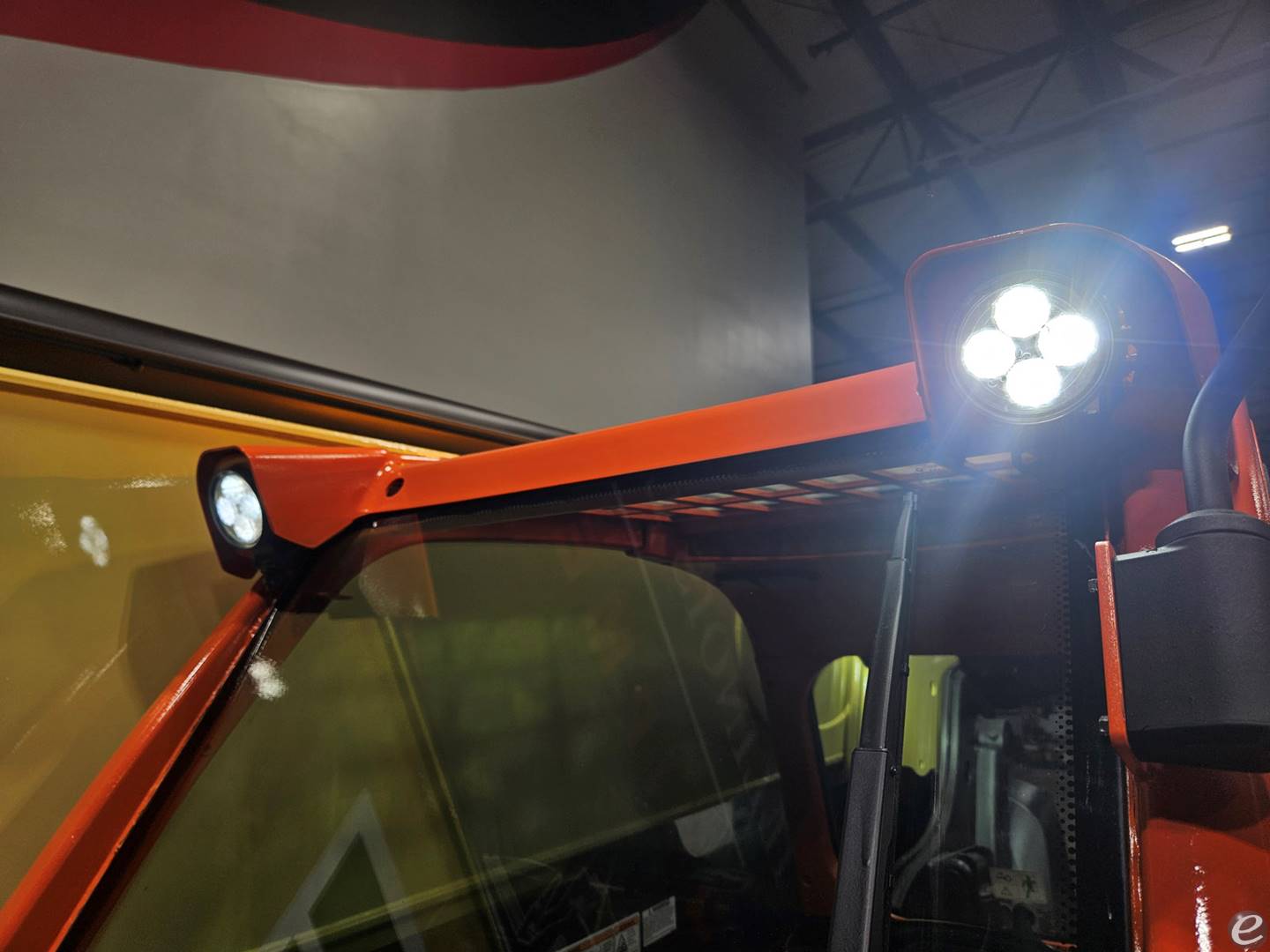 2021 JLG 1255