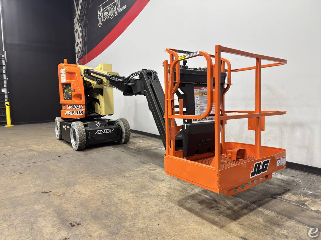 2014 JLG E300AJP