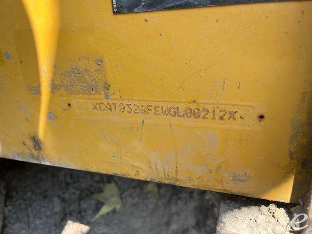 2015 Cat 326FL