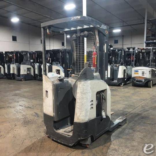 2019 Crown RR5725-45