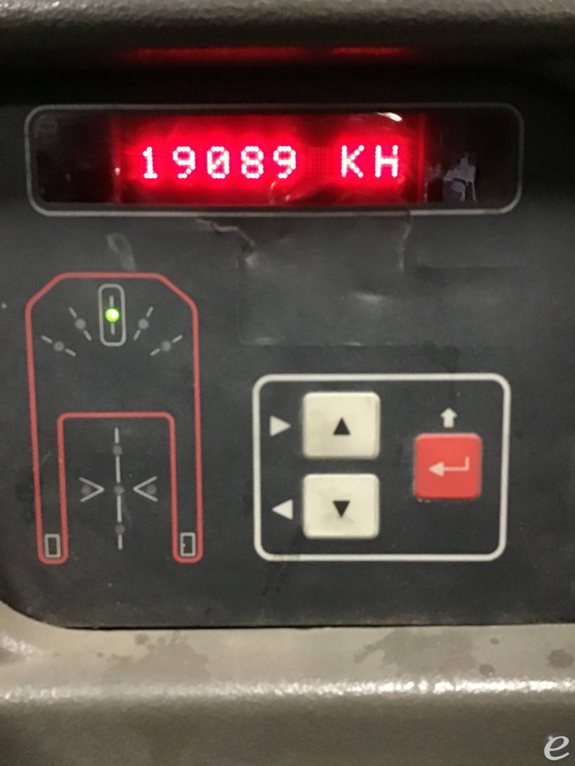 2011 Raymond 550-OPC30TT