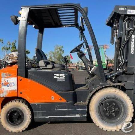 2018 Doosan G25P-7 Dual Fuel Forklift - 123Forklift