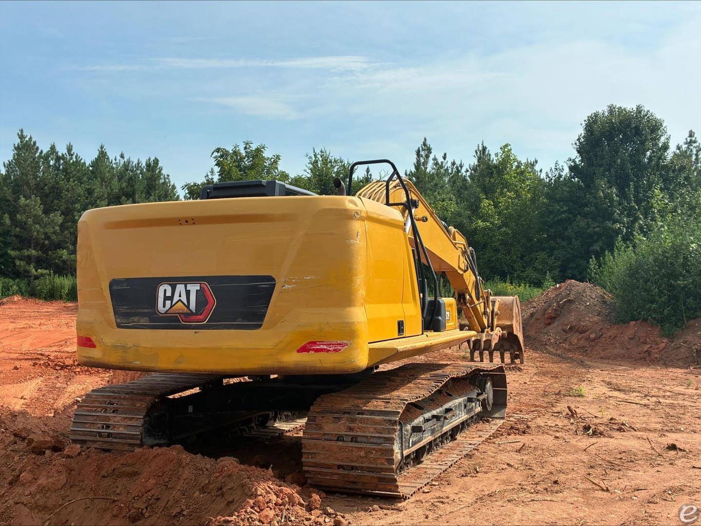 2020 Cat 320