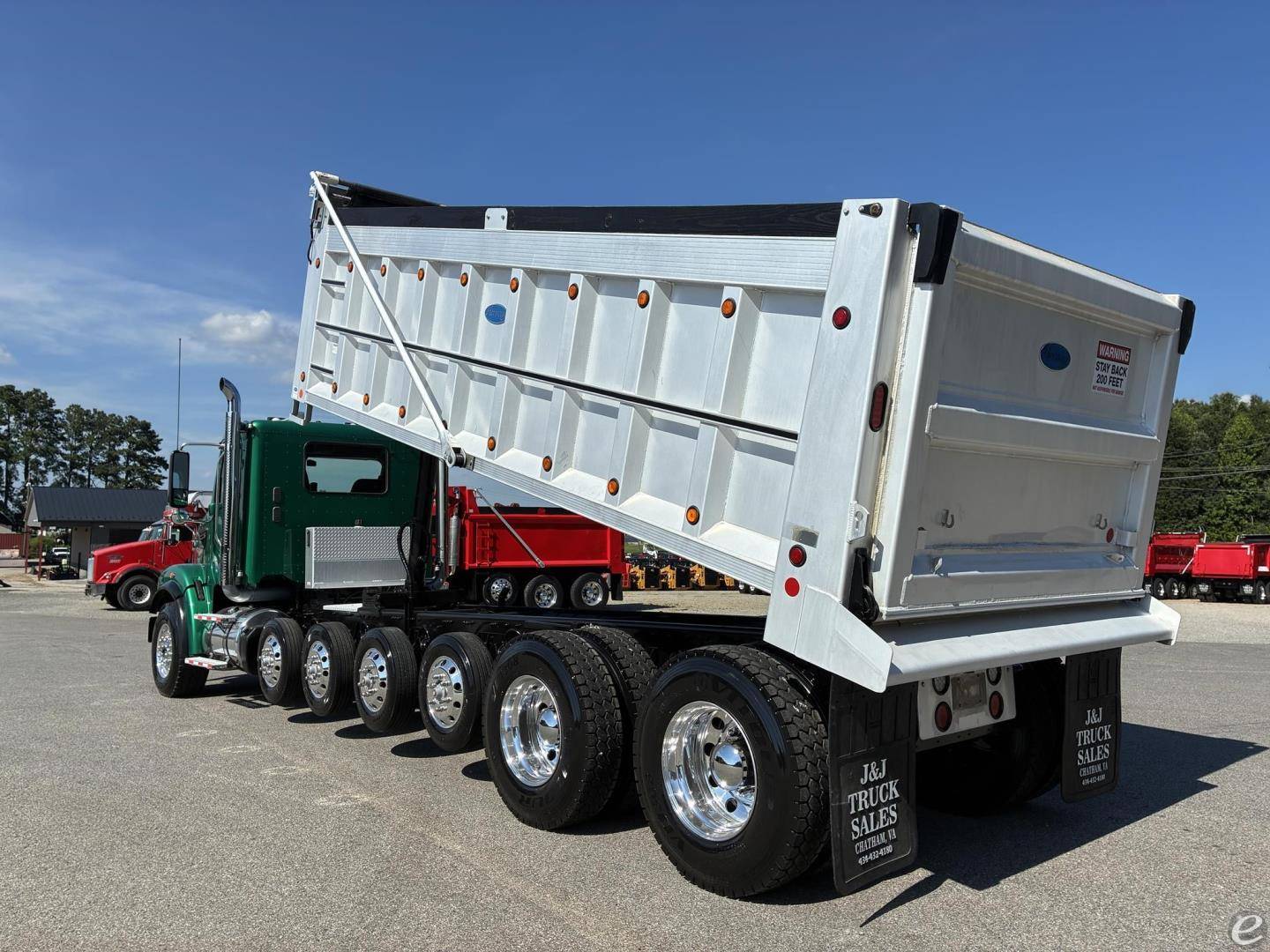 2023 Freightliner 122SD