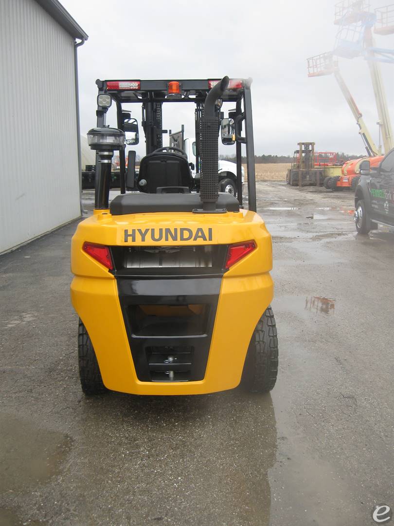 2021 Hyundai 45D-9