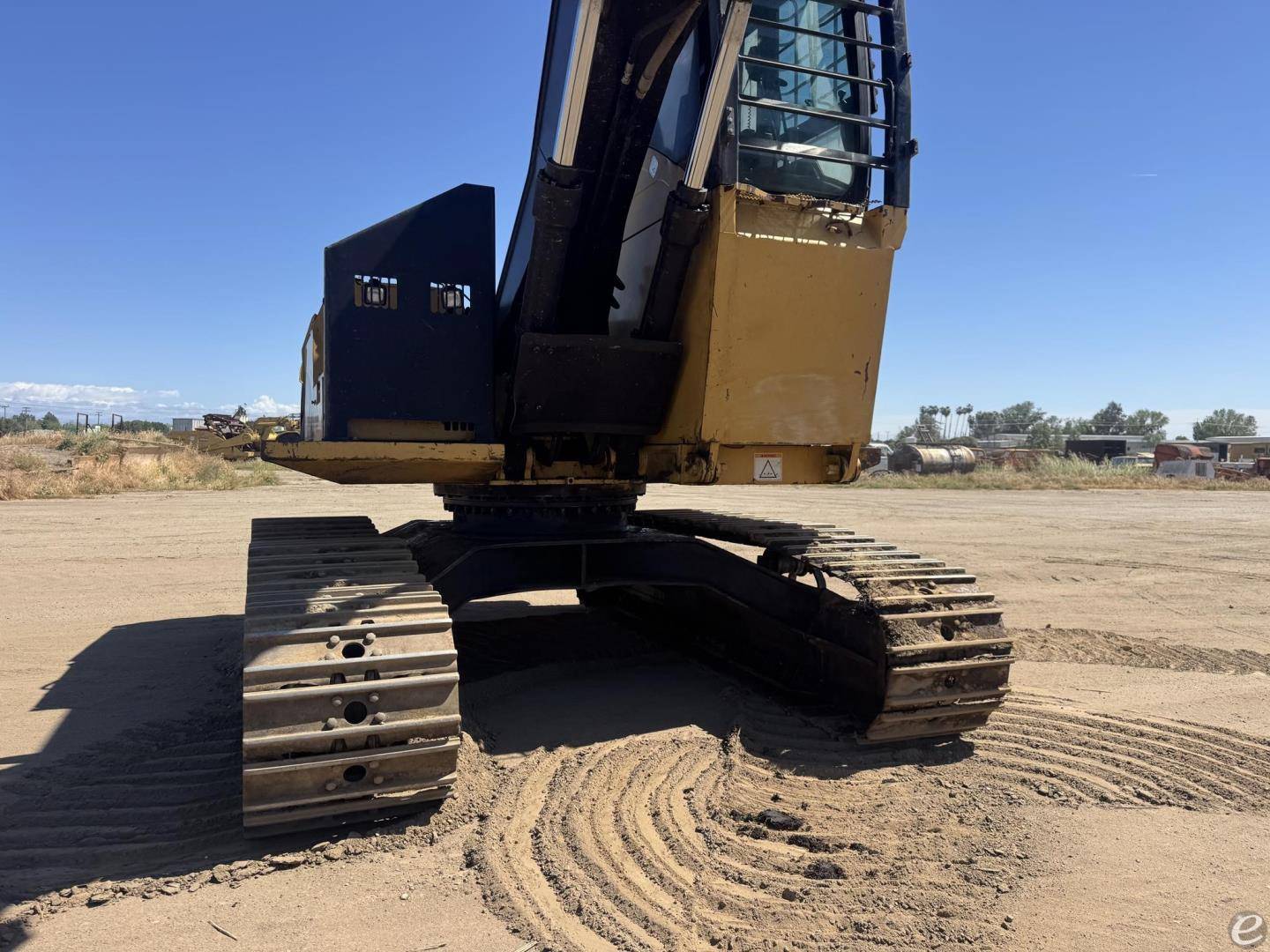 2001 Cat 320C LL