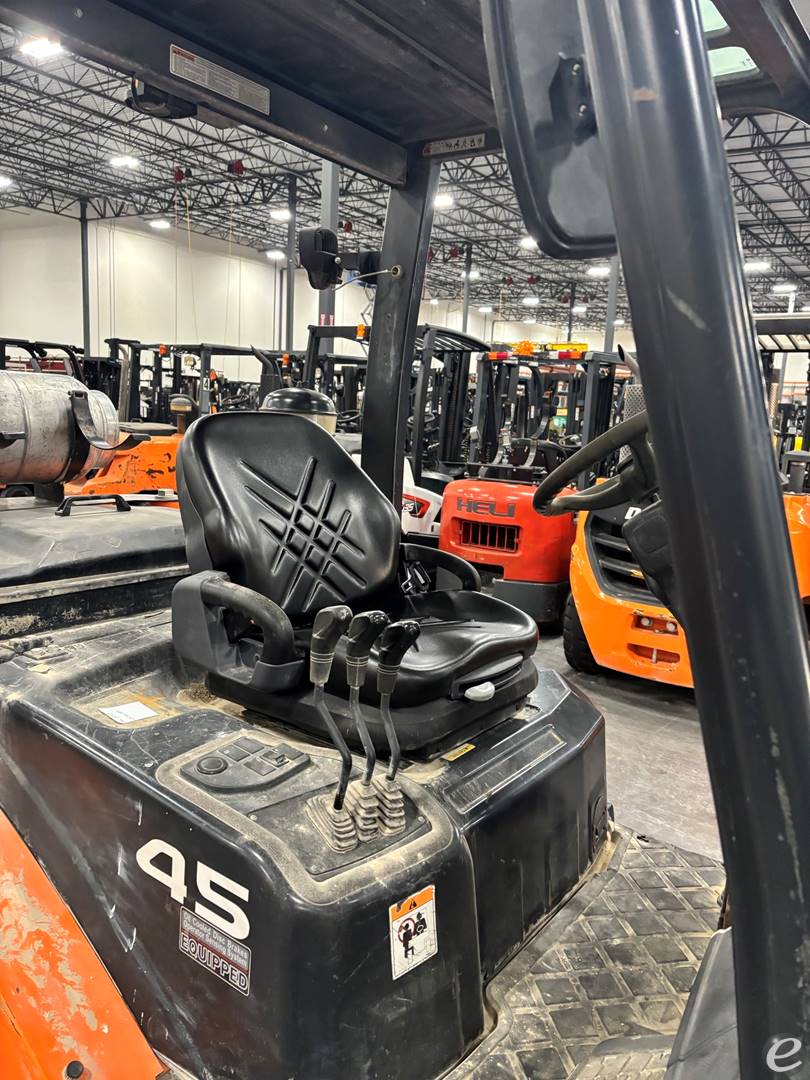 2022 Doosan G45S-7