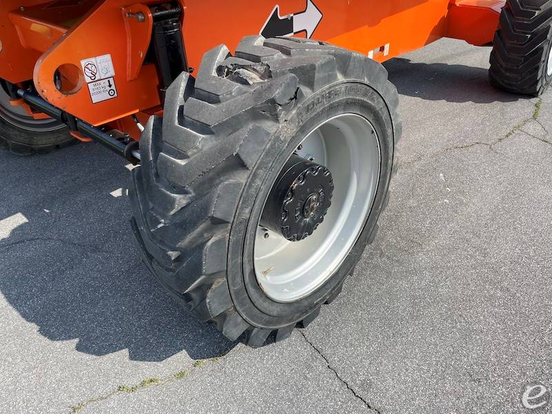 2019 JLG 860SJ
