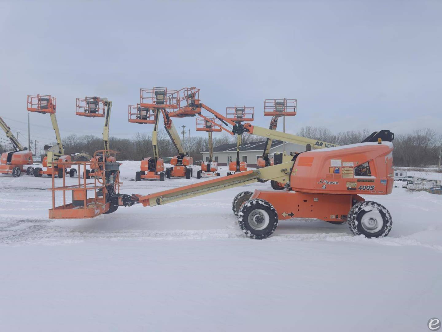 2015 JLG 400S