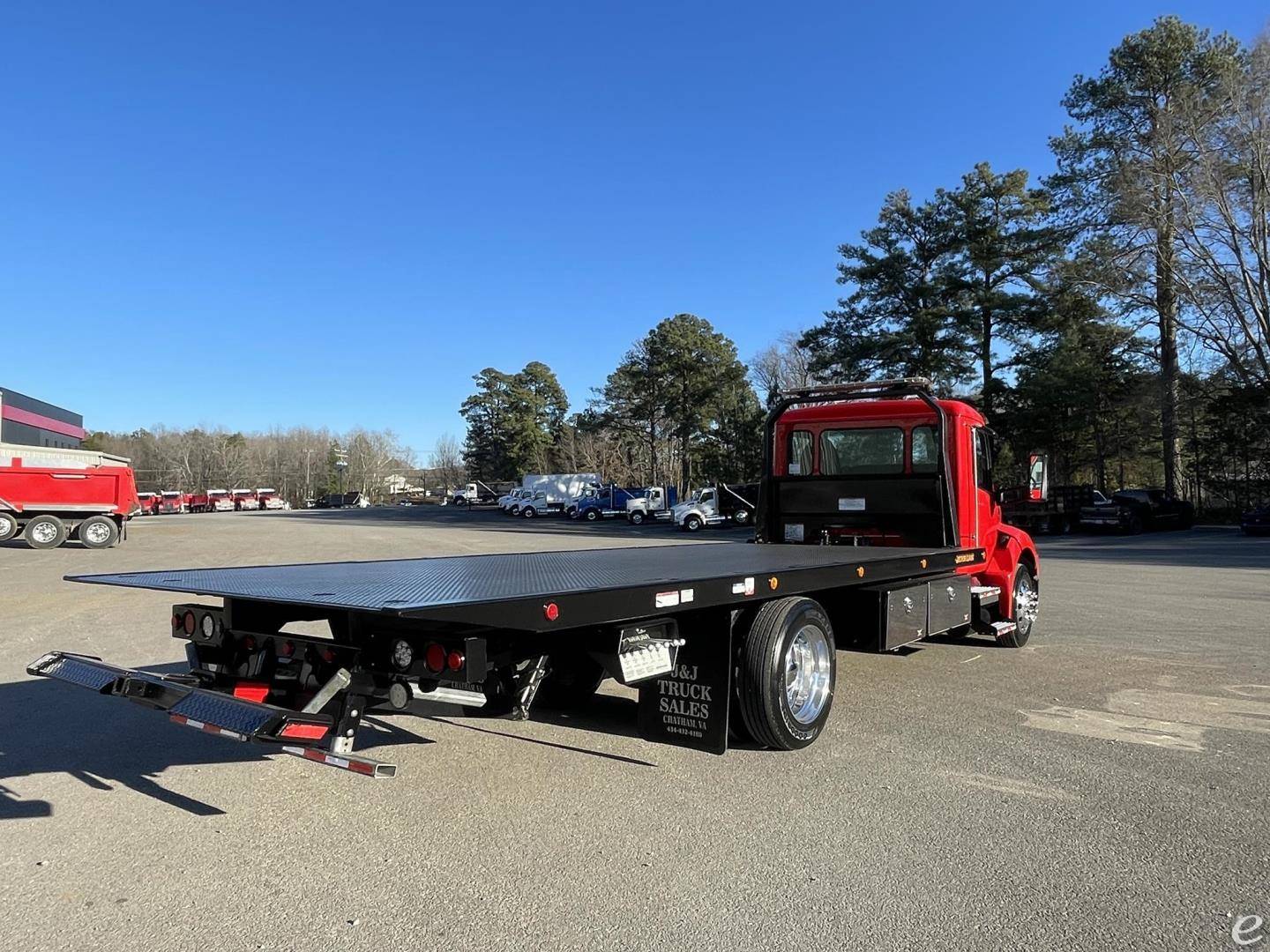 2024 Peterbilt 536