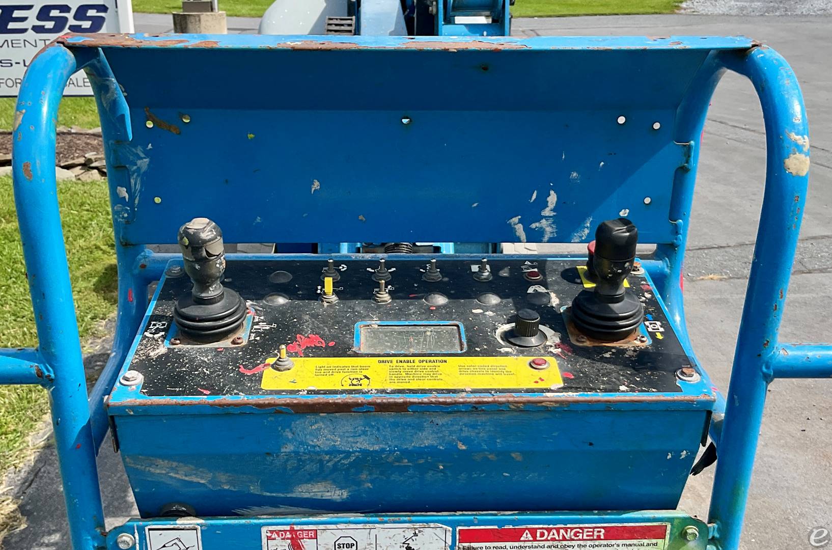 2013 Genie Z40/23NRJ