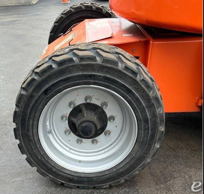 2015 JLG E450AJ