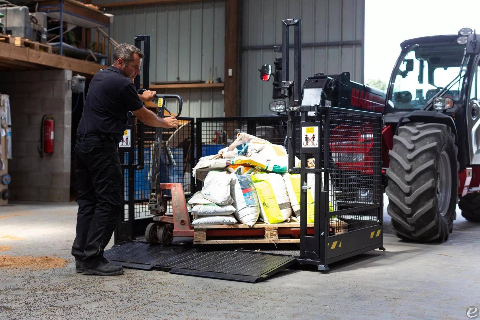 2026 Manitou MATERIAL BASKET