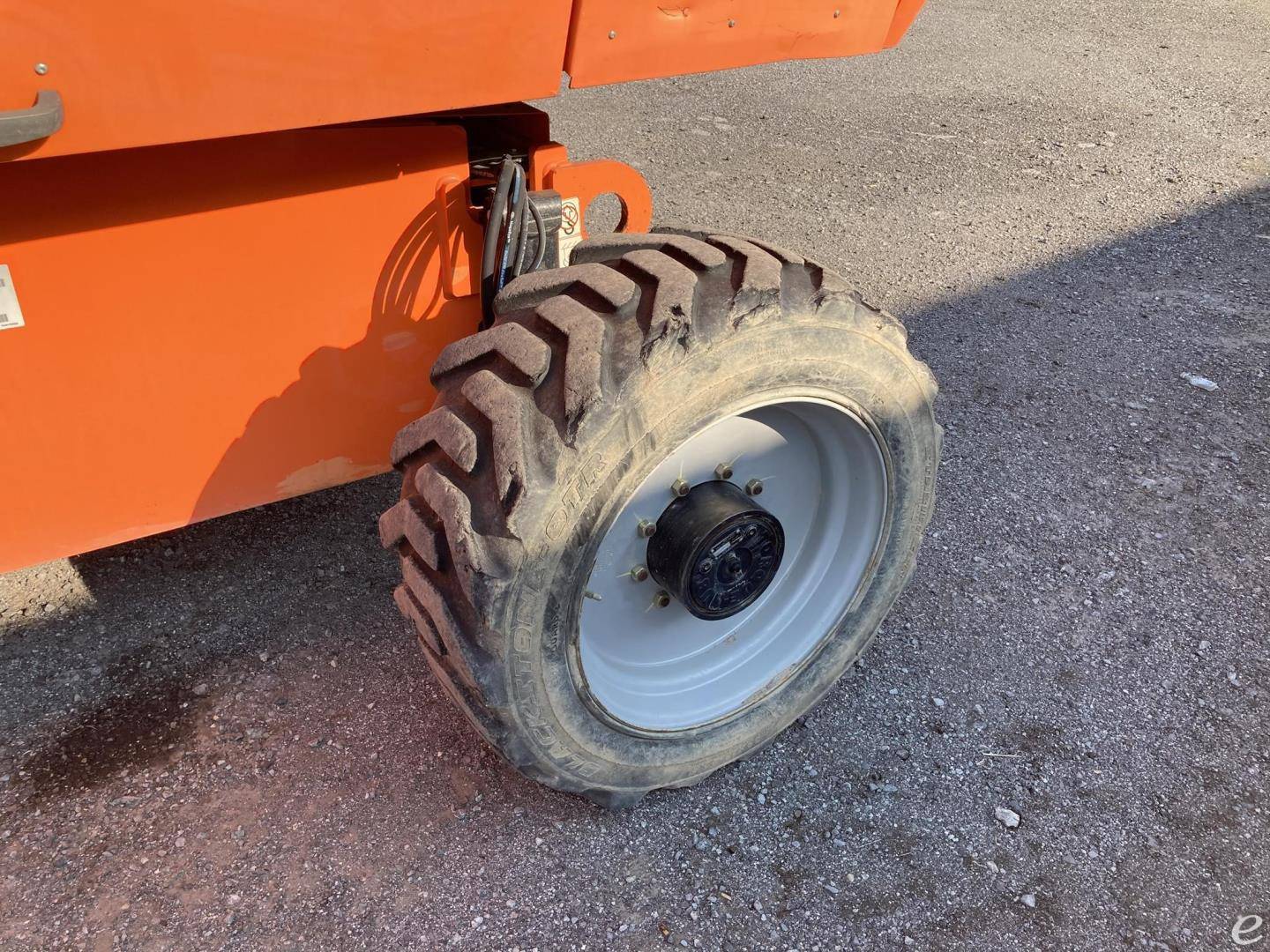 2016 JLG 660SJ