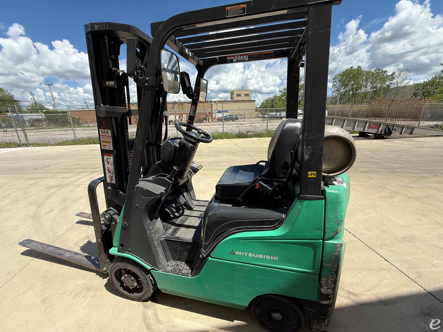 2017 Mitsubishi FGC15N