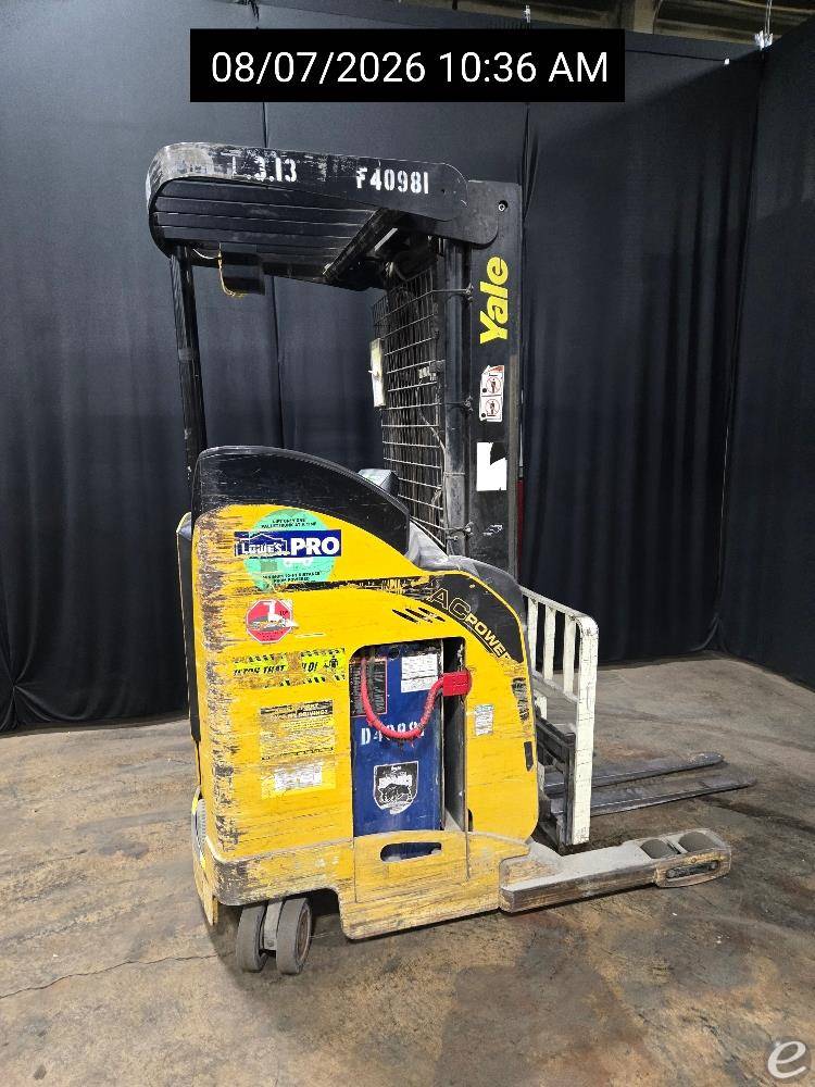 2012 Yale NR040DA