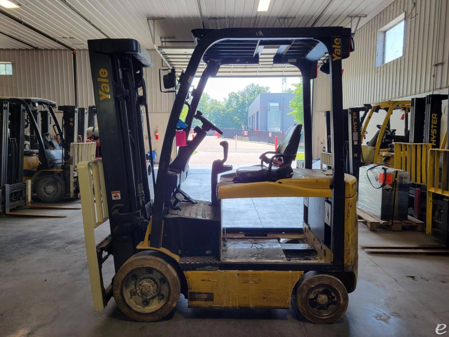 2016 Yale ERC060VG Electric Forklif...