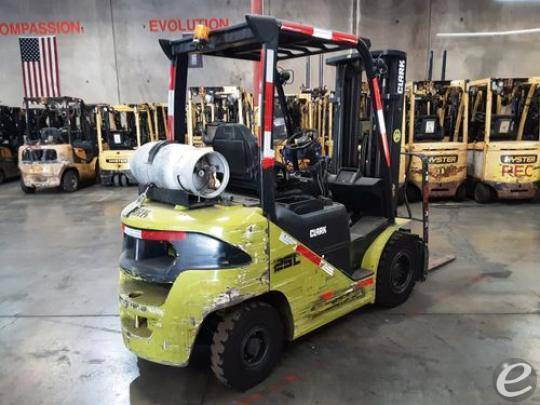  Clark S25L LP Gas Forklift - 123Forklift
