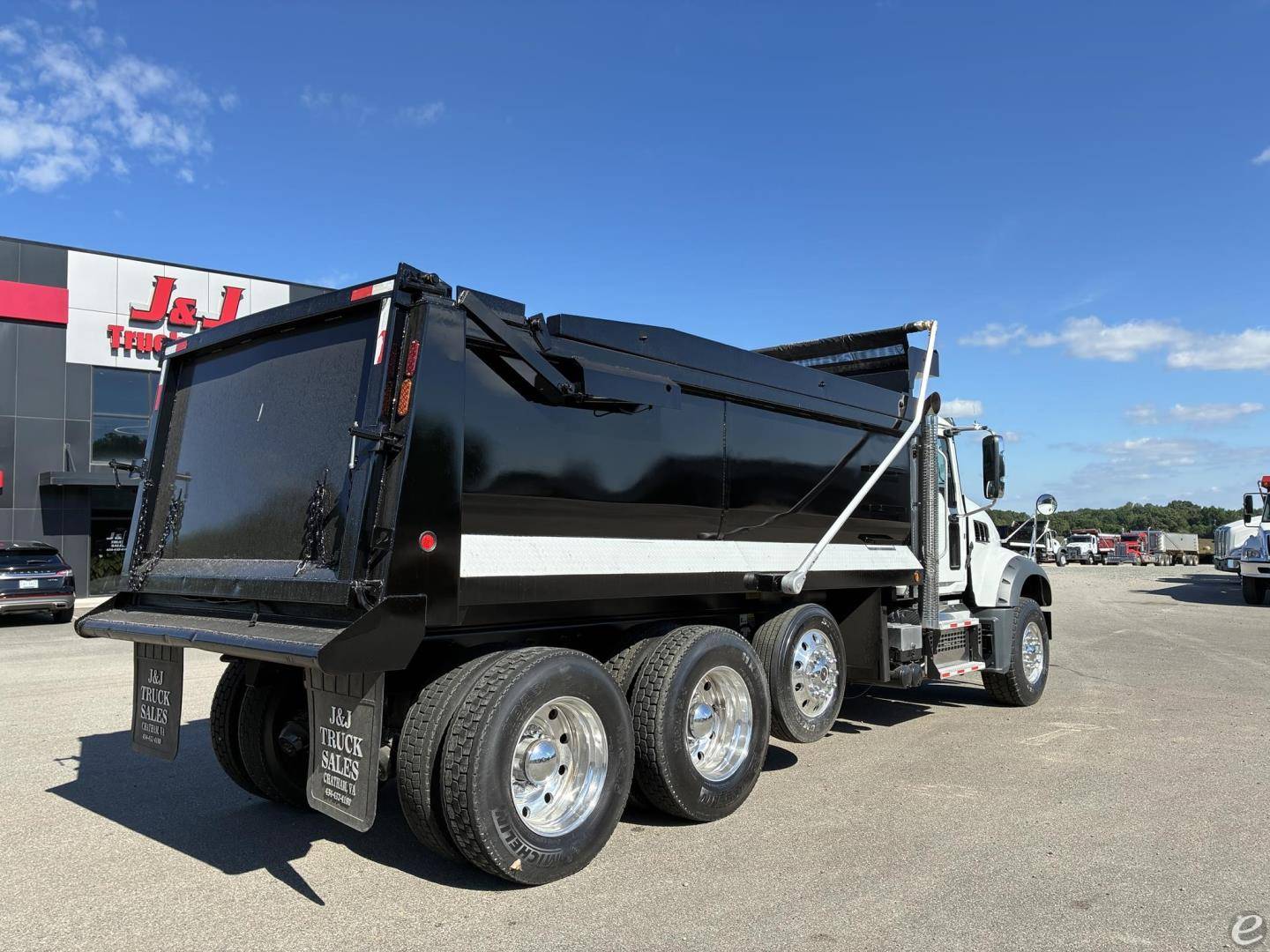 2020 Mack GRANITE 64FR