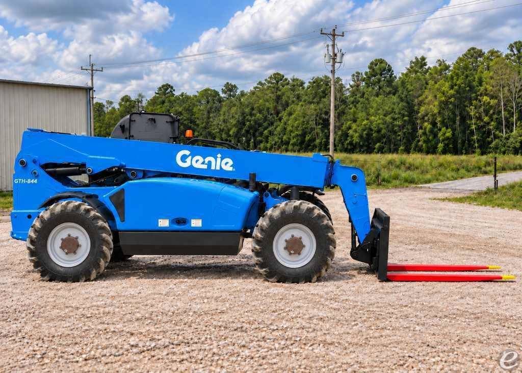 2015 Genie GTH844