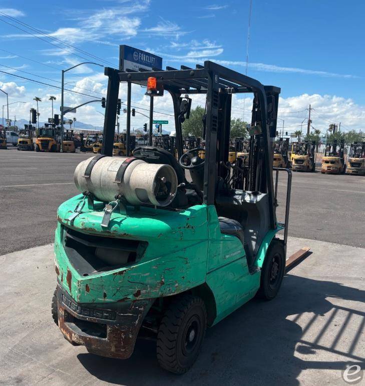 2020 Mitsubishi FG25N