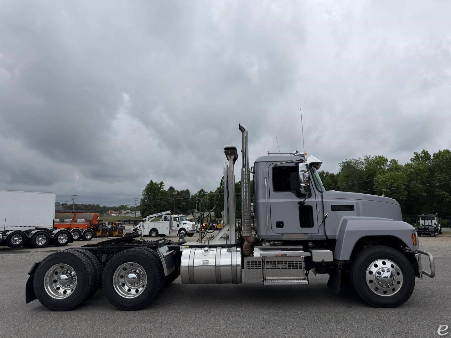 2025 Mack PINNACLE 64T