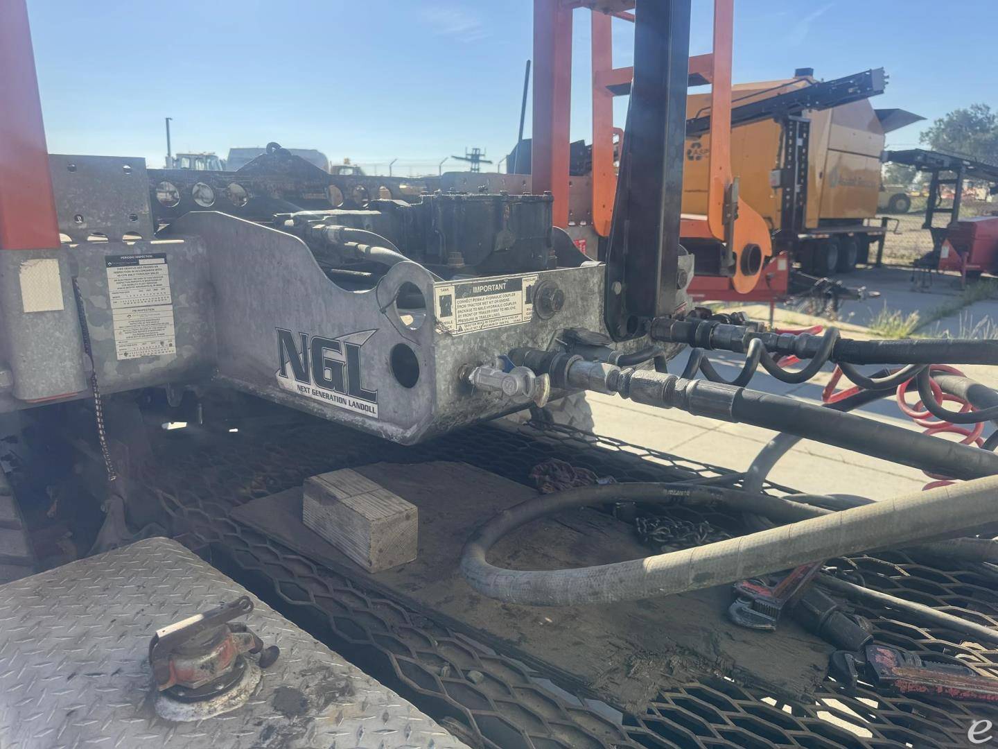 2018 Landoll 343A