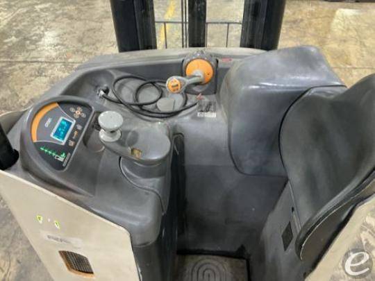 2019 Crown RR5725-45