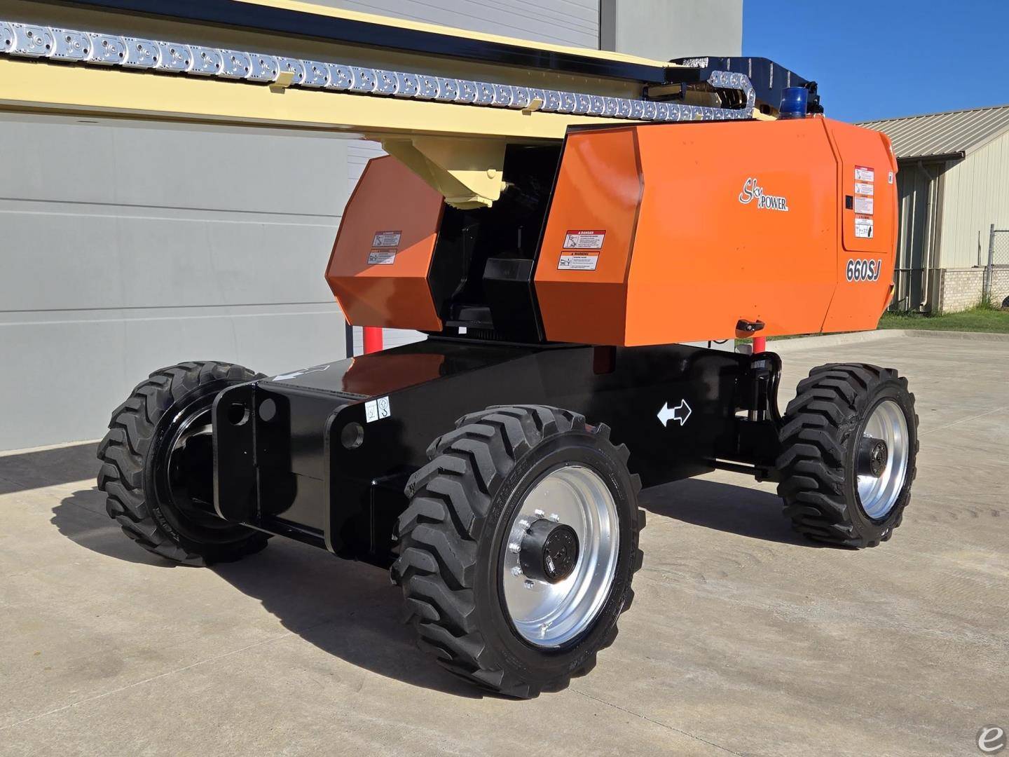 2013 JLG 660SJ