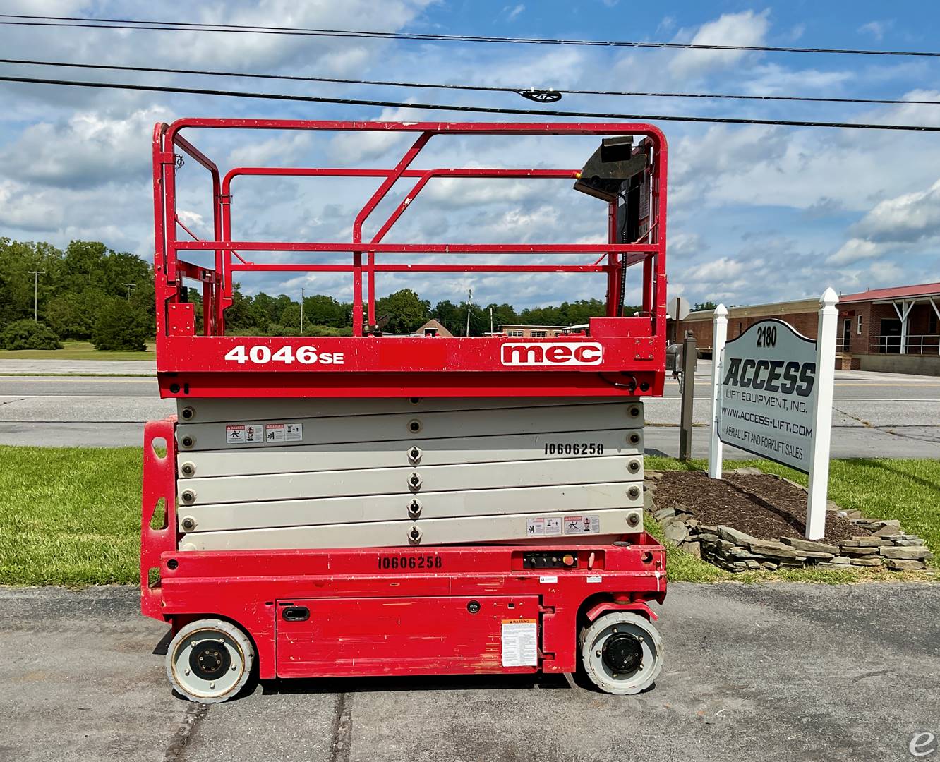 2017 MEC 4046SE