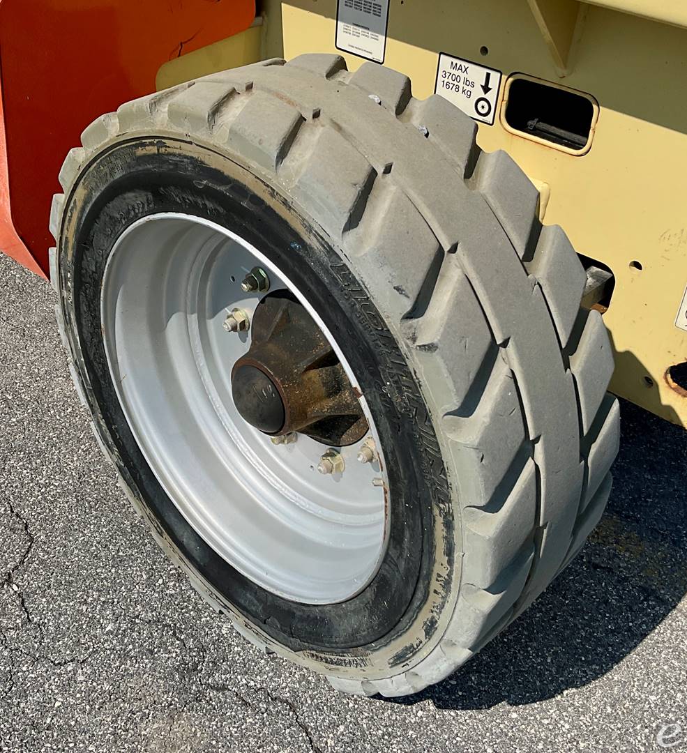 2017 JLG 4069LE