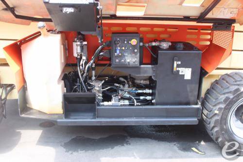2014 JLG 4394RT