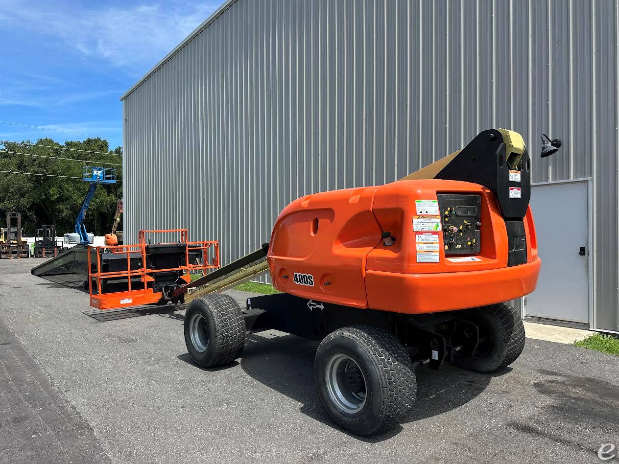 2007 JLG 400S