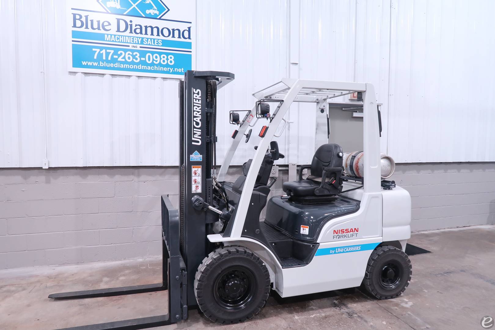 2017 Unicarriers  LP Gas Forklift