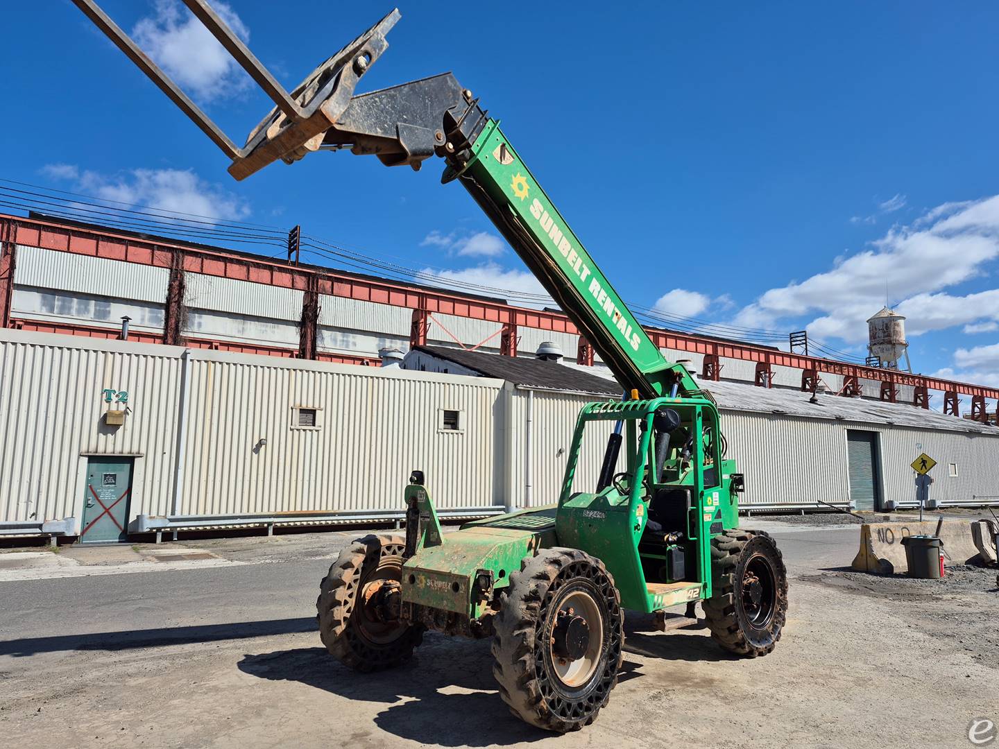 2016 JLG 6042