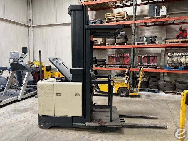 2002 Crown SP3010-30 Electric Order Picker - 123Forklift