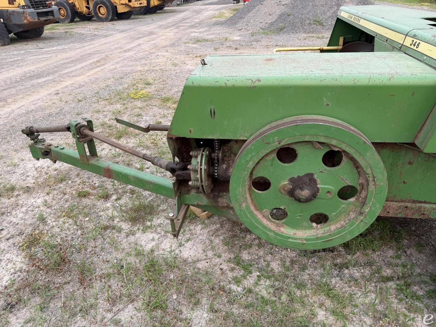 John Deere 346