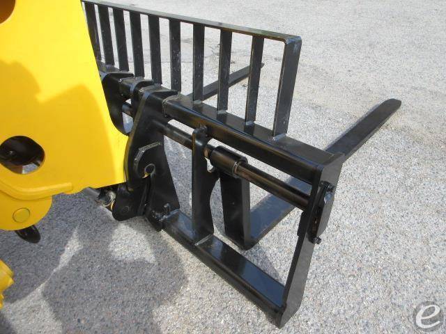 2017 JCB 510-56