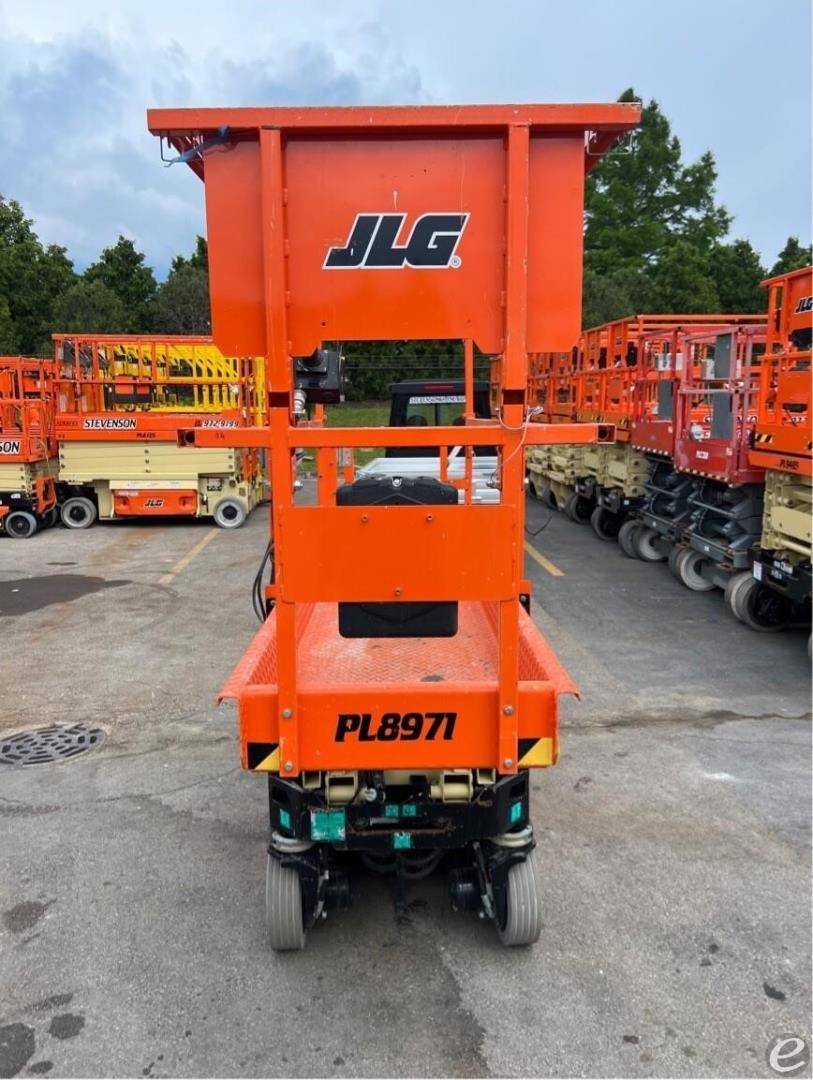 2021 JLG R1932i