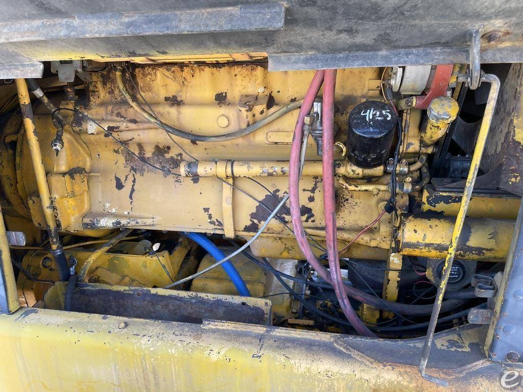 John Deere 570A
