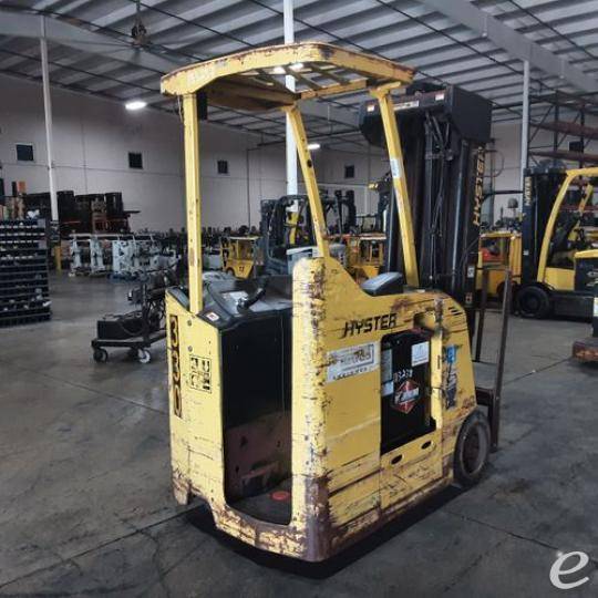 2017 Hyster E40HSD3-18 Electric Forklift - 123Forklift