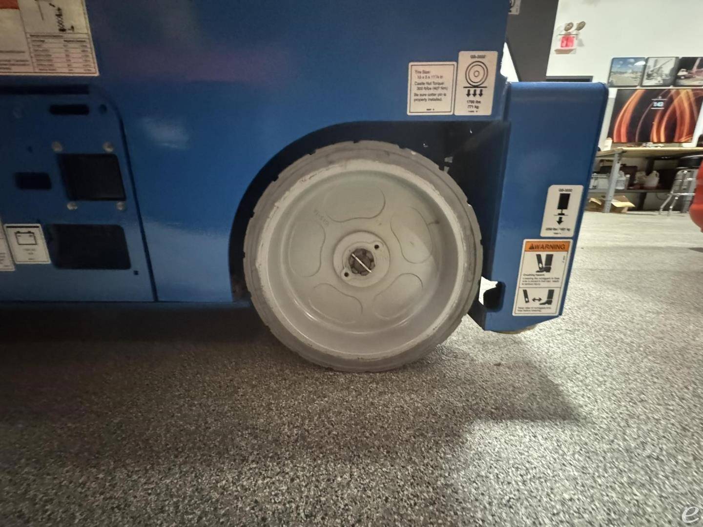 2012 Genie GS3232