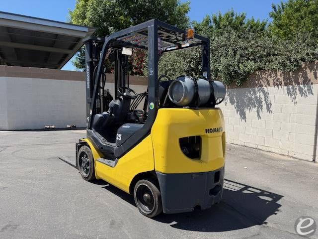 2017 Komatsu FG25ST-16