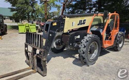 2019 JLG 943