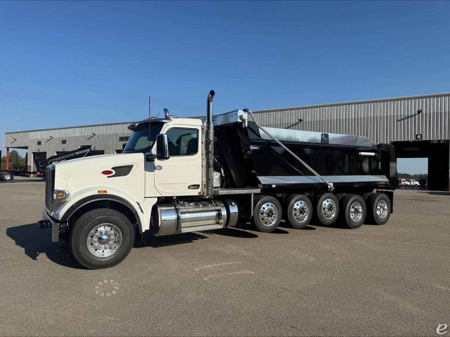 2027 Peterbilt 567